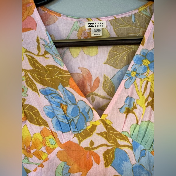 NWOT! Billabong Flutter Sleeve Mini Dress - Picture 2 of 6